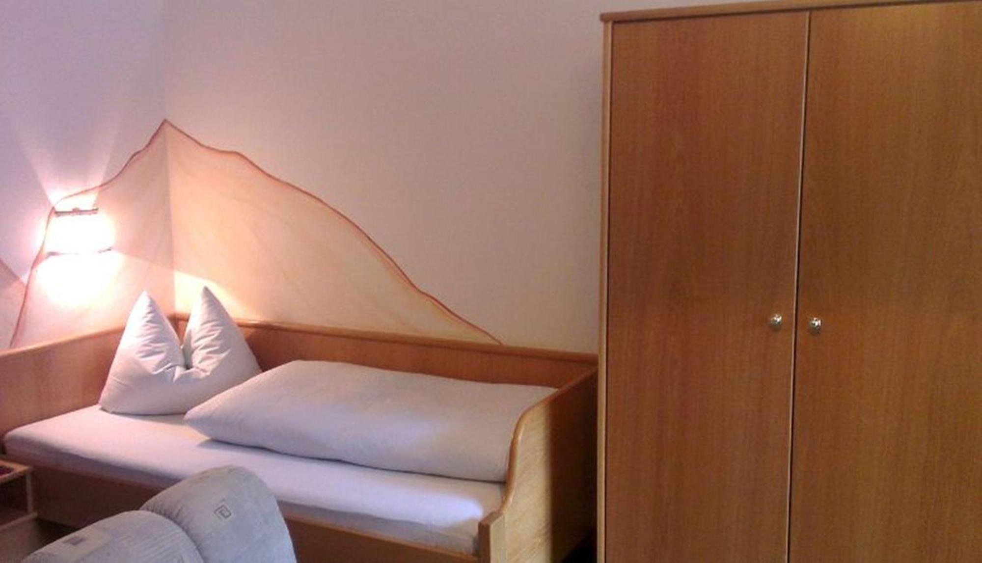 Haus Monika Und Haus Claudia Hotel Mayrhofen Ruang foto